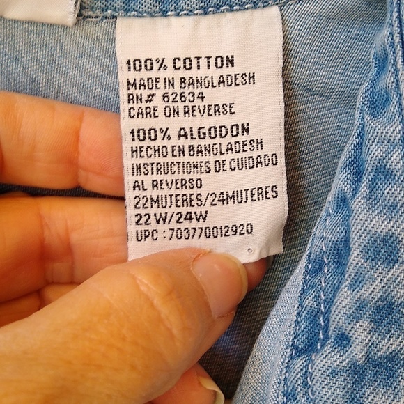 Vintage Bobby Brooks Woman Embroidered Denim Blouse 22W, 24W - Picture 8 of 9